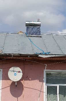 Montaj panou solar nepresurizat 150 litrii, la scoala primara din comuna pietrosani, jud Teleorman